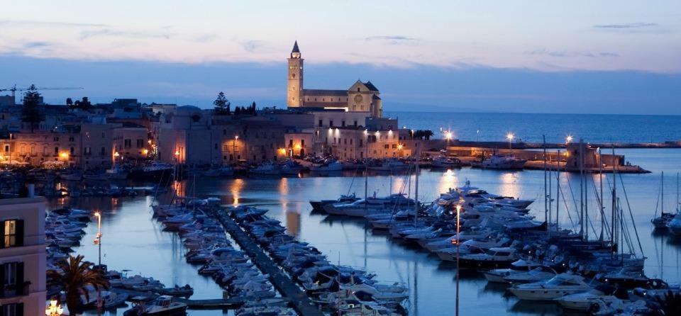 Affittacamere La Cattedrale Sul Mare Trani Kültér fotó